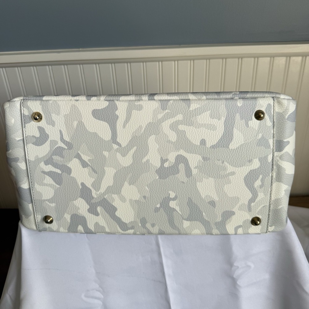Mark & Graham Elisabeth White Gray Camo Large Leather Tote Bag Purse Handbag - Picture 3 of 14